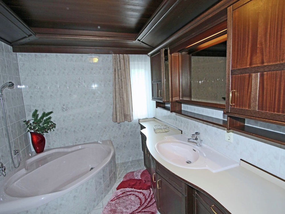 Home With a Wooden Decor and Full of Atmosphere