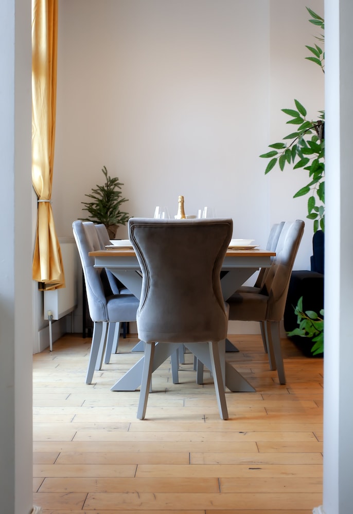 3 bed House Camberwell With Private Garden