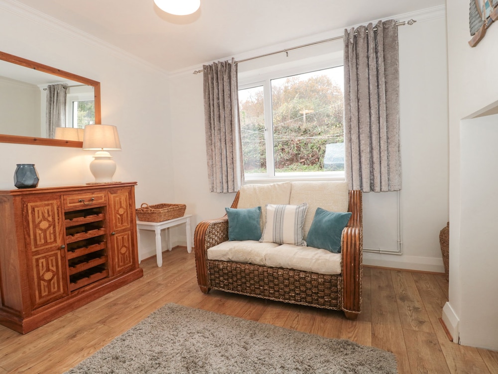 2 Moorlands