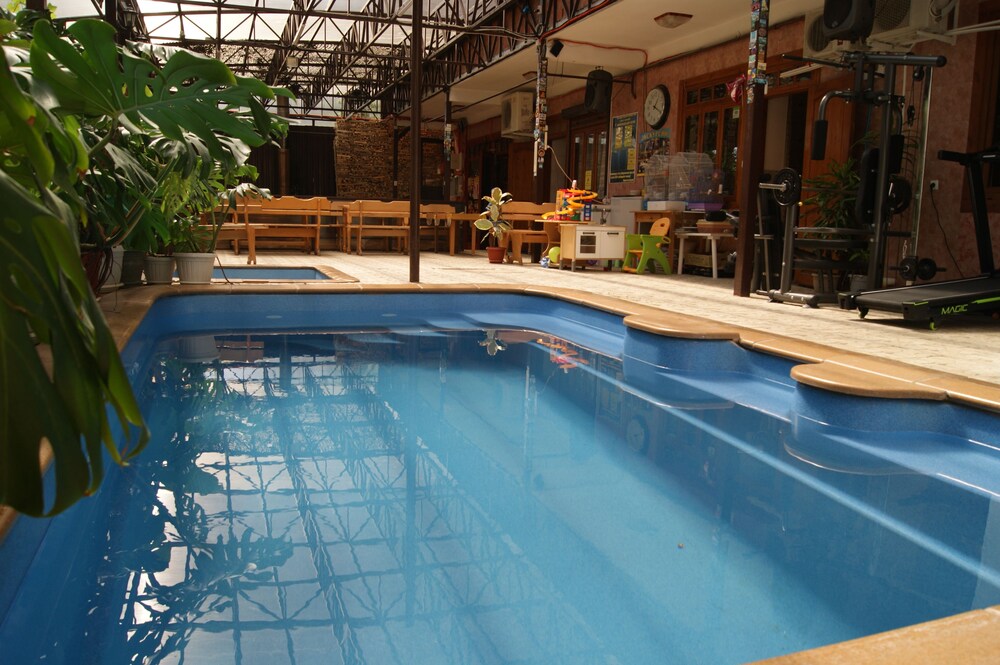Argo Hotel