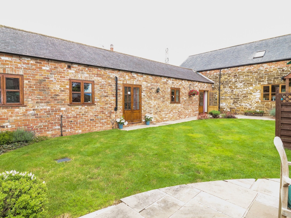 Mistal Cottage