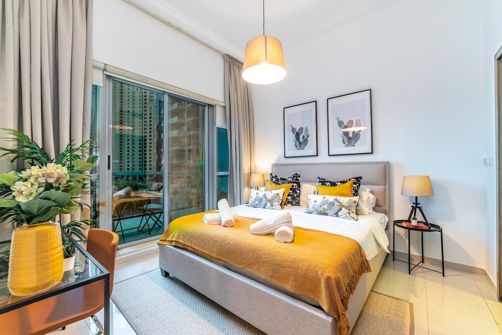 Dream Inn Dubai Bay Central