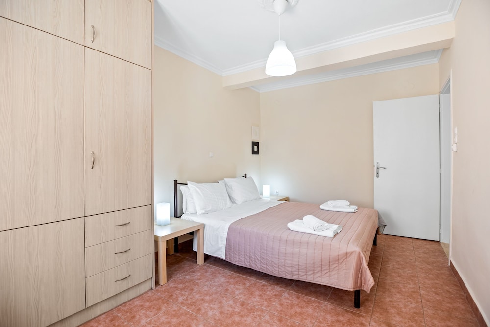 Dragonfly Apartment in Chania