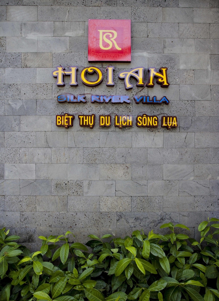 Hoi An Silk River Villa
