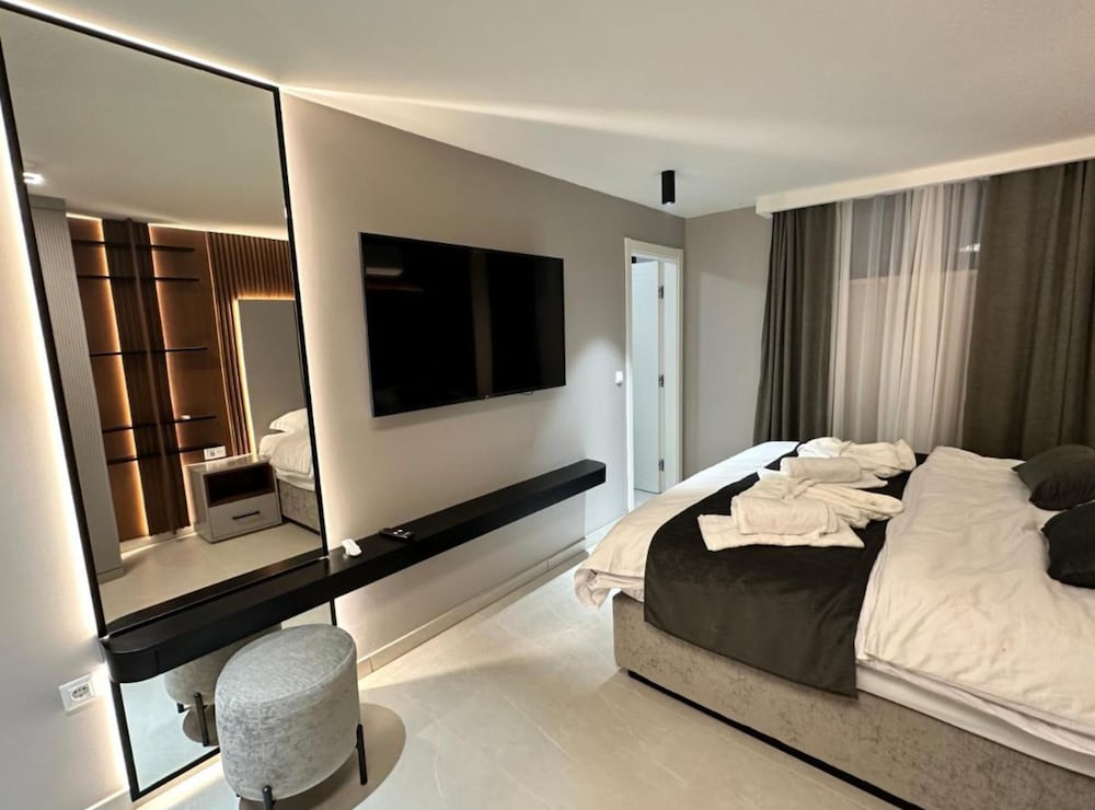 Leonarda Waterfront Residences