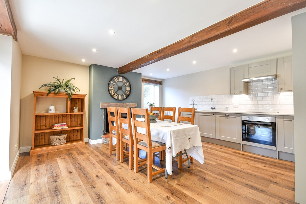 Dovecote Farm House