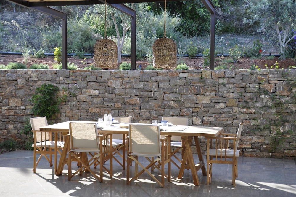 Euphonia Residence by Athina Hospitality view 5