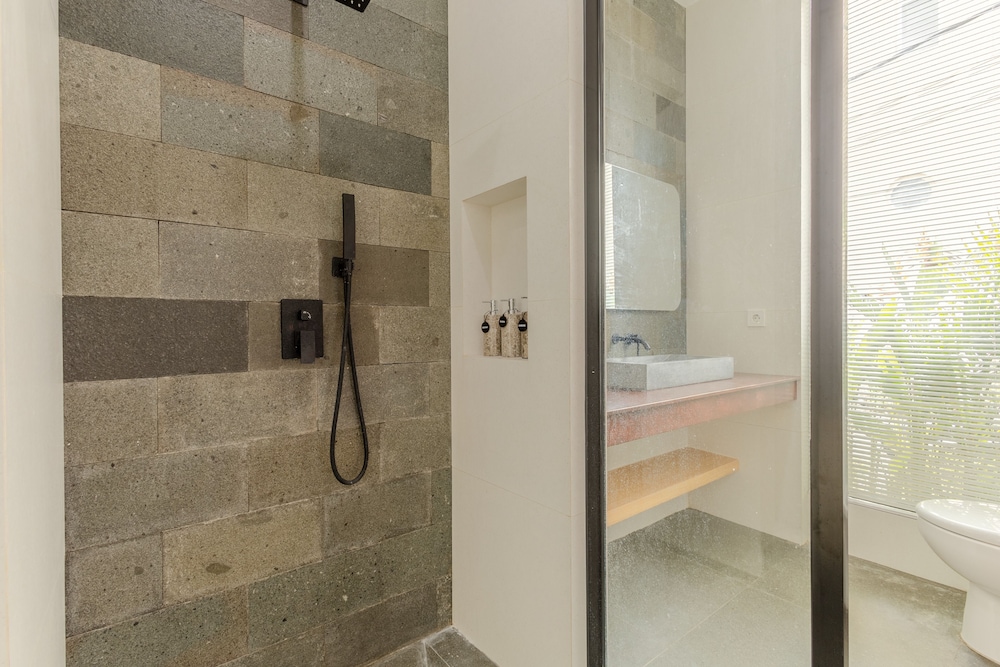 Stylish 3BR Villa La Greesa by OriVista