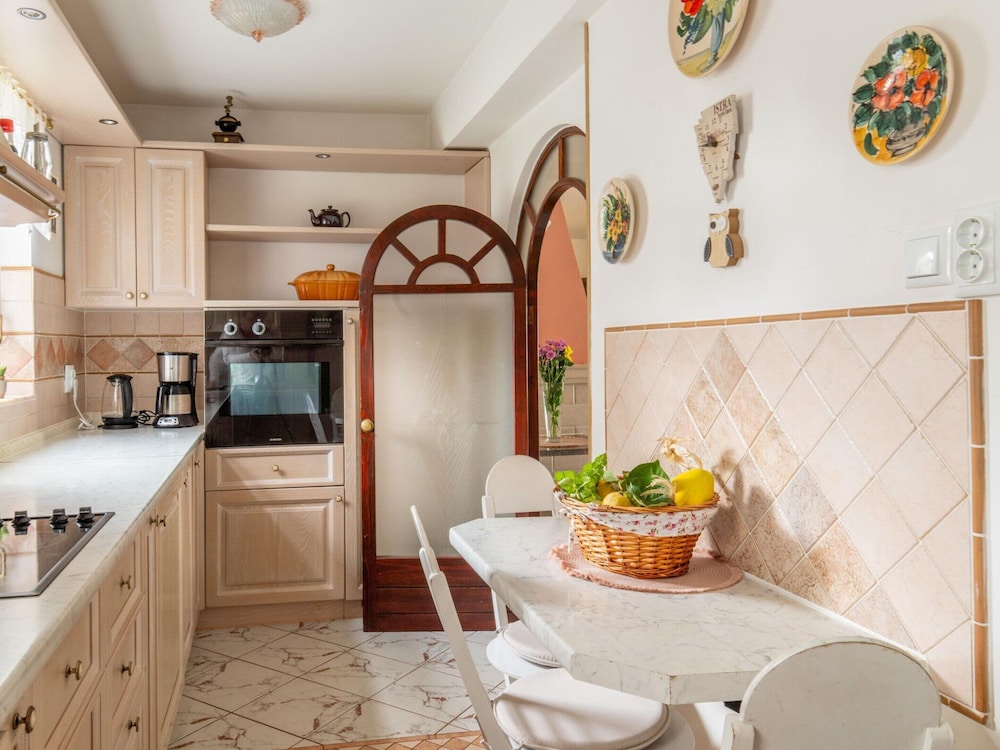 Spacious Holiday Home in Verteneglio view 2