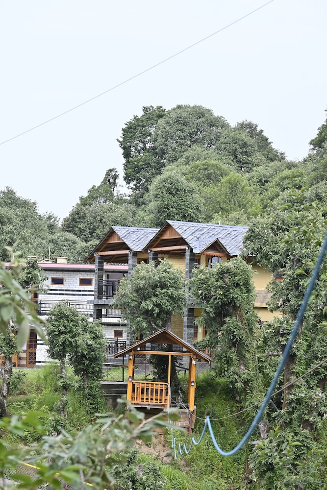 The Wild Planet - Treehouses & Cottages