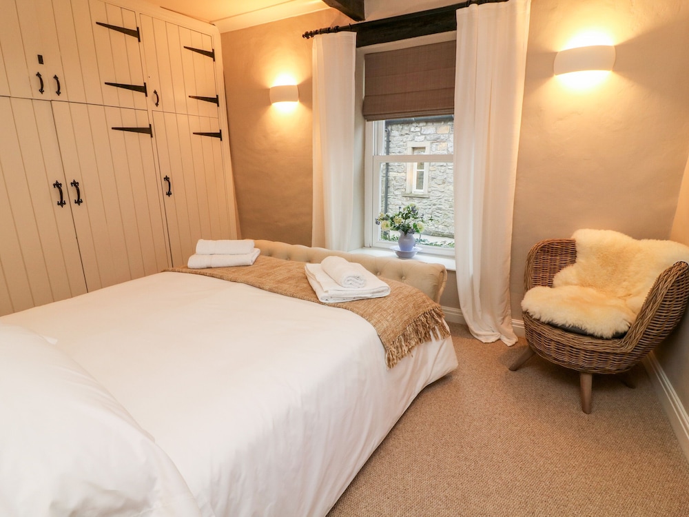End Cottage