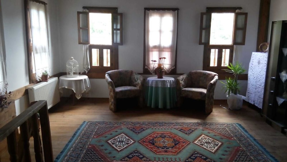 Melek Hanim Konagi