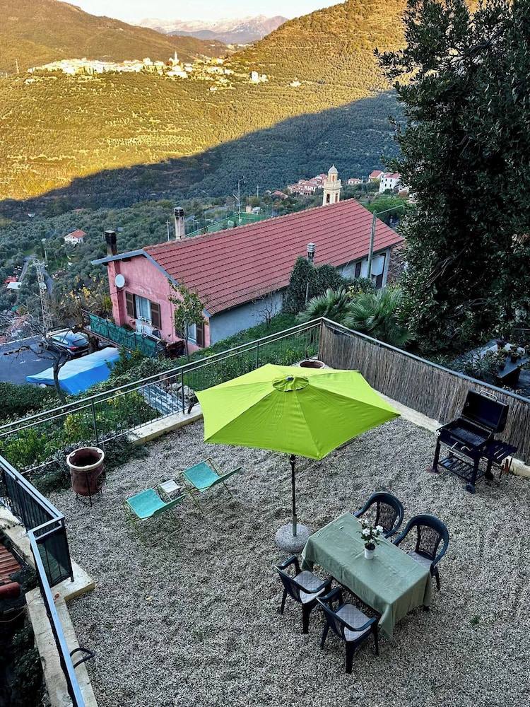 Panoramic Townhouse Casa del Borgo