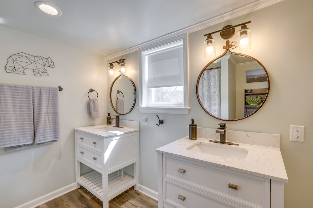 Bright Shelby Cottage w/ Deck Creek Views! - Property Image 13