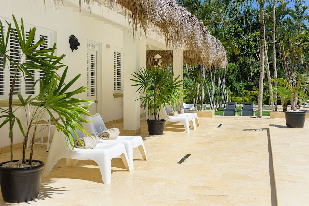 Adults Only Hacienda Terra Taina