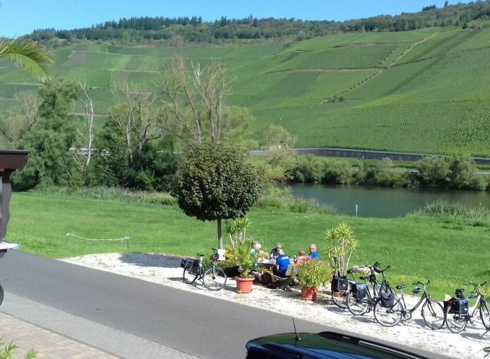 Holiday Apartment Moselle Beach 1