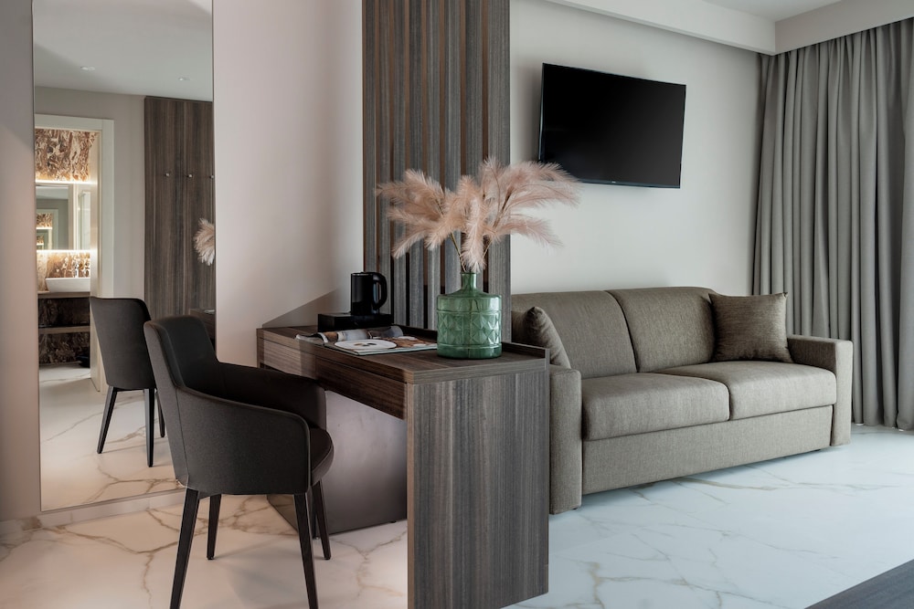 Bolina Suite Hotel