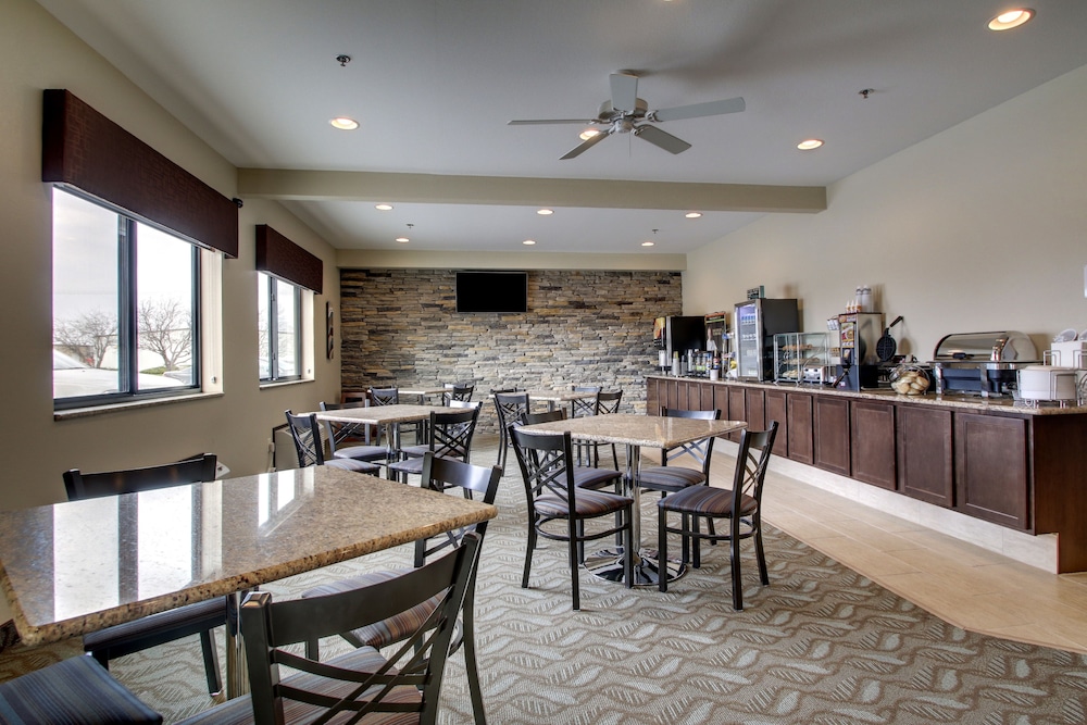 Cobblestone Inn & Suites – Fort Dodge