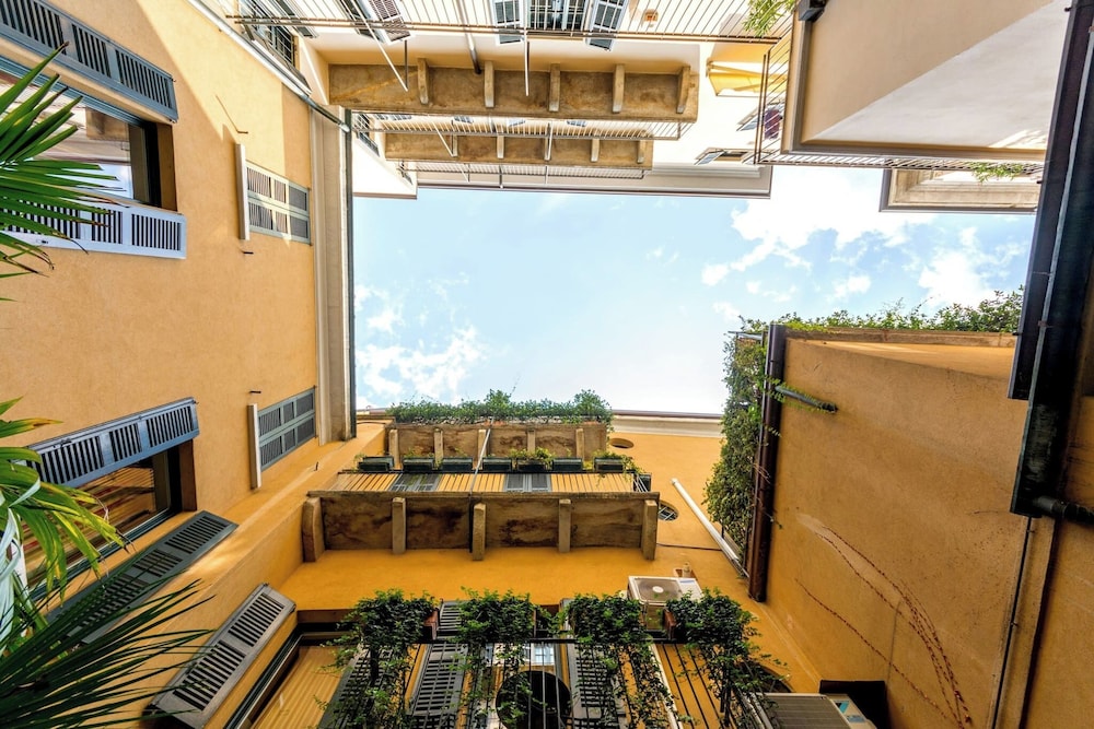 Modern Split Level Apartment
