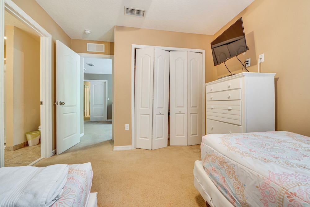 17 Mi to Disney: Getaway in Davenport w/ Game Room
