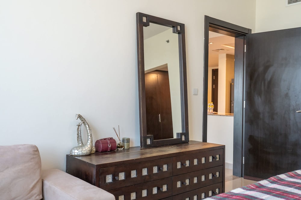 Charming Sun-filled 1-bedroom in Red Residence Dubai Sports City