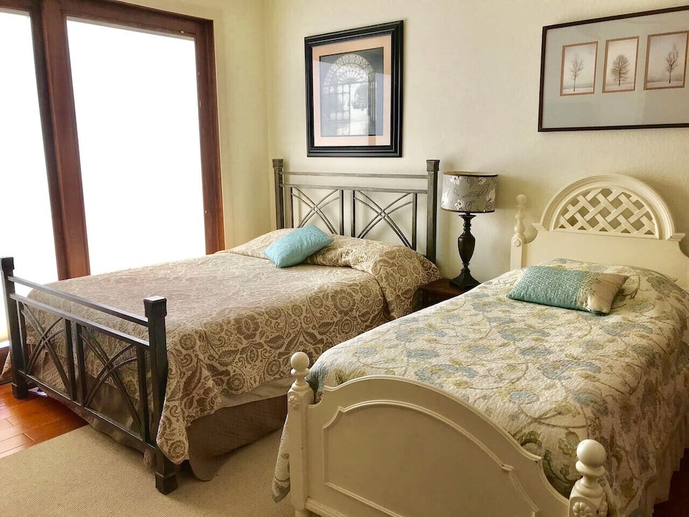 Vacation Home Near Golf Course Hiking Sleeps 20