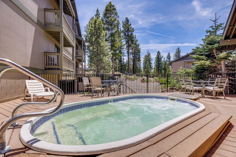 Stroll to The Village: Year-round Family Getaway