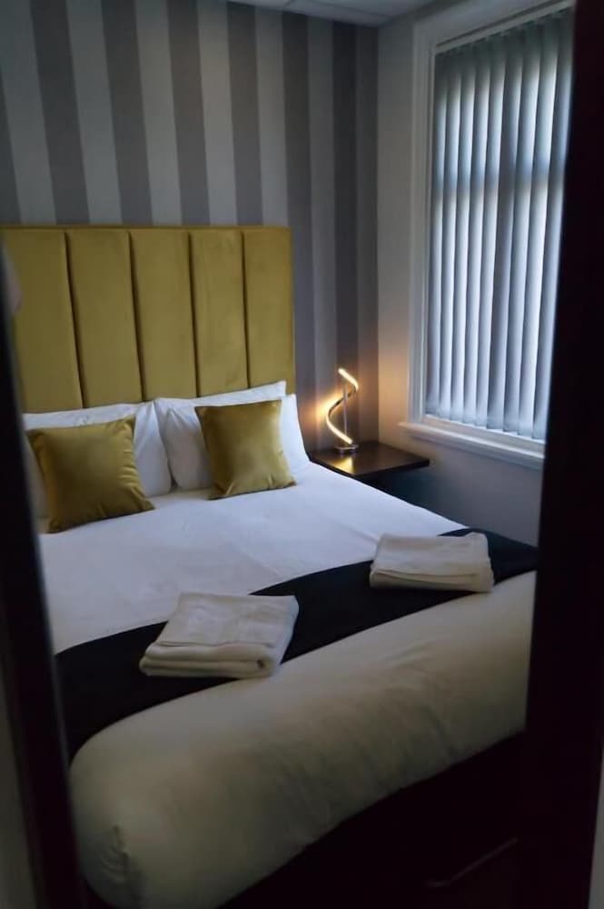 The Bromley view 4