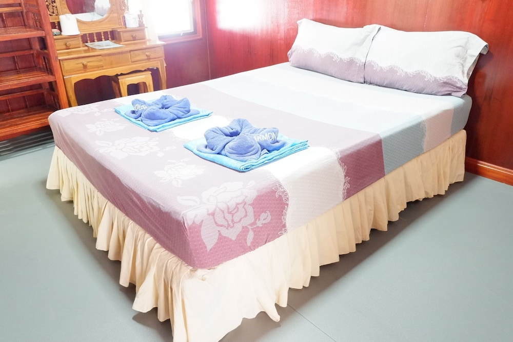 Harmony House - Hostel