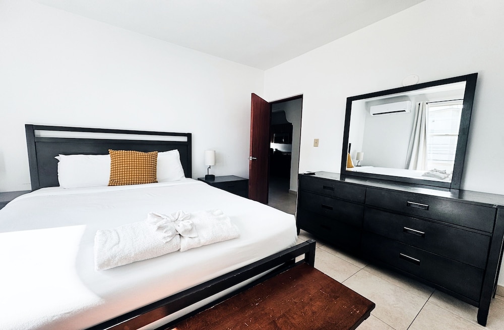 Vacation Getaway in Ocean Park With Parking