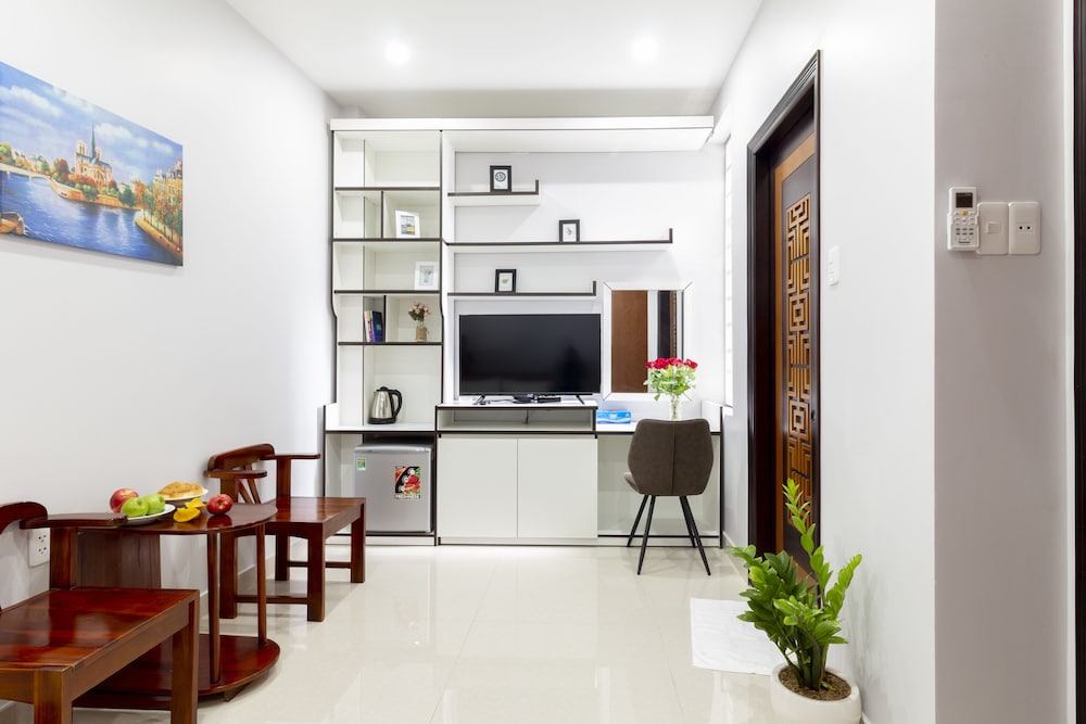 CBD Home - Home in Central - The Art