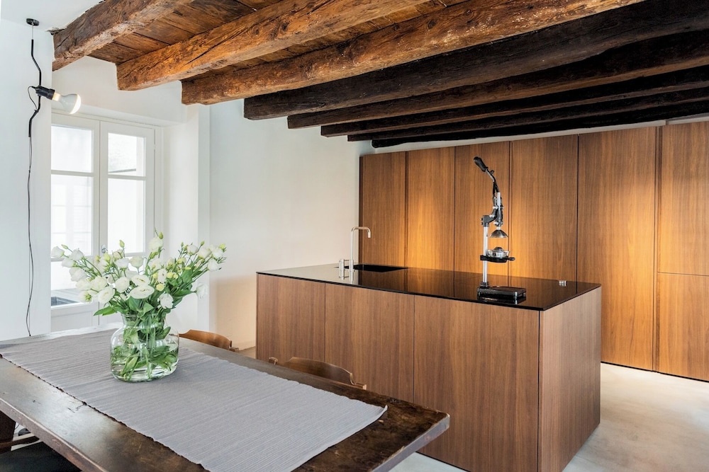 Shades Of Como With Private Terrace by Rent all Como