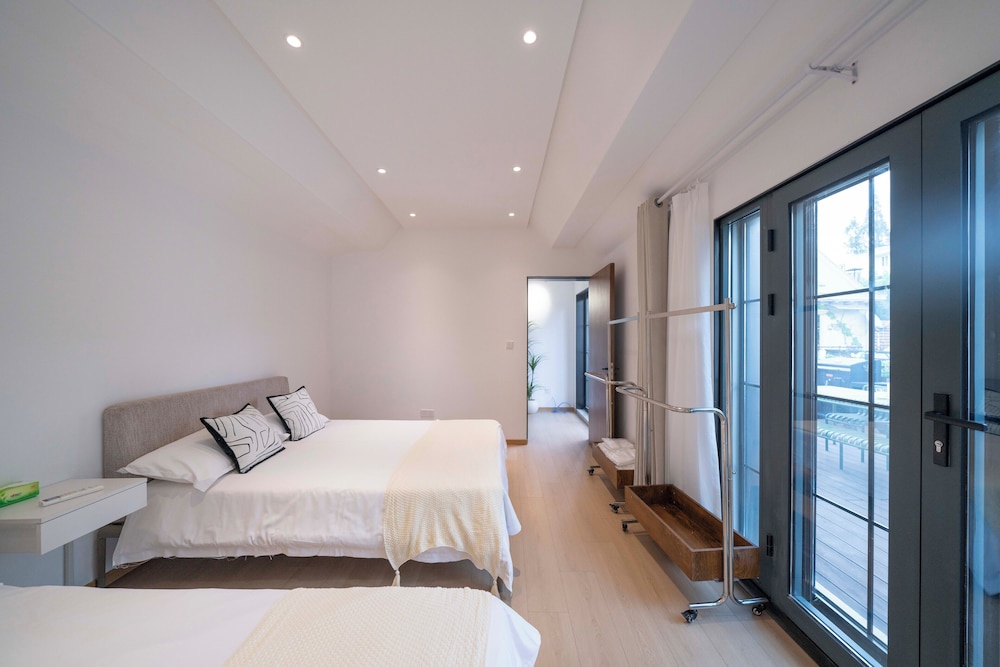 Book and Bed - Xujiahui