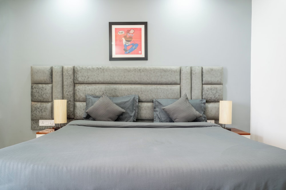 Housr 3 BHK Apartment Sector 45 Gurgaon
