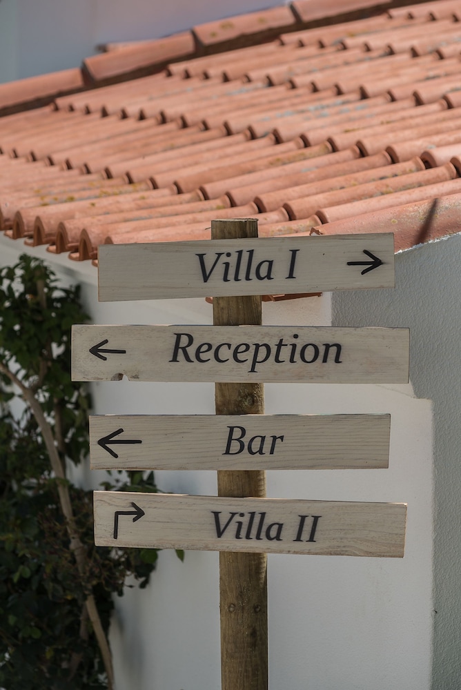 Ericeira Villa Surf Camp Hostel