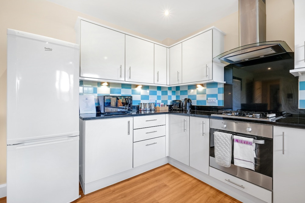 Heathrow Living Serviced Apartments by Ferndale
