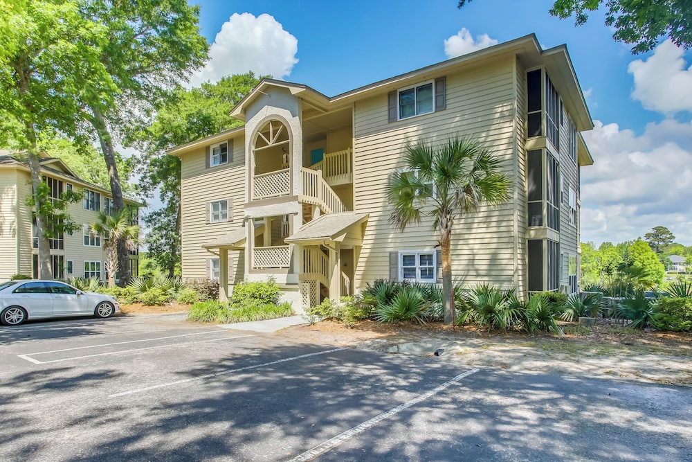 Sunset Beach Golf Condo w/ Pool ~ 2 Mi to Beach! view 5