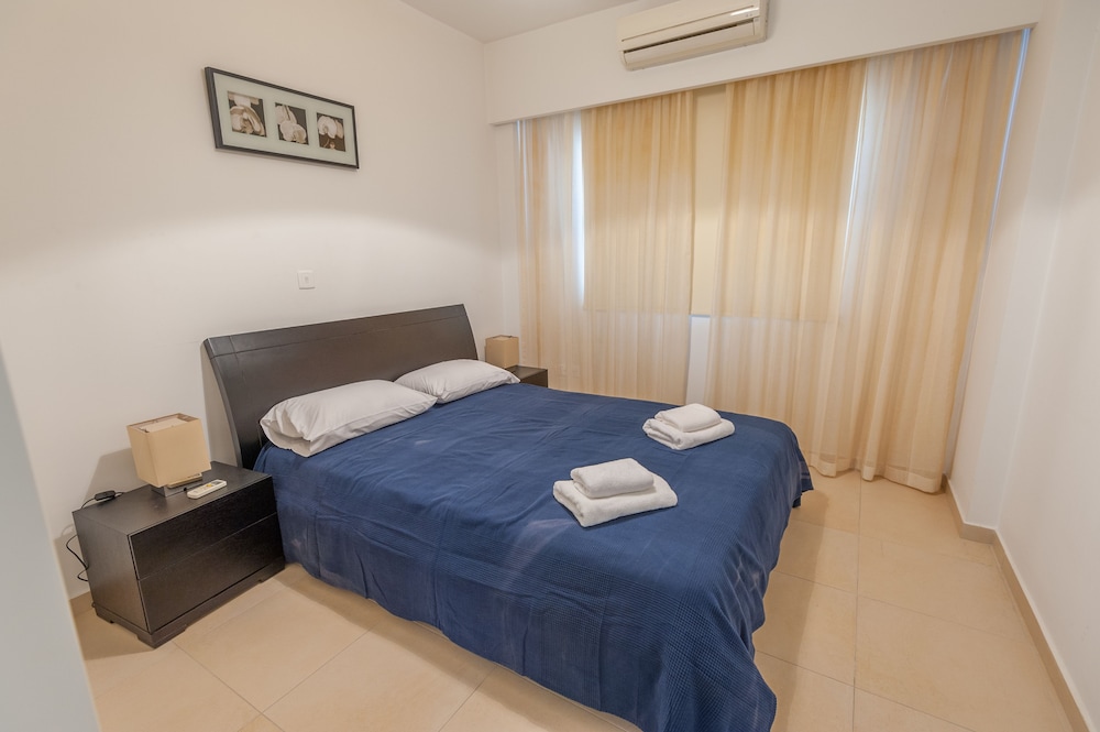 Paphos Vacations - Elysia Park - Property Image 3