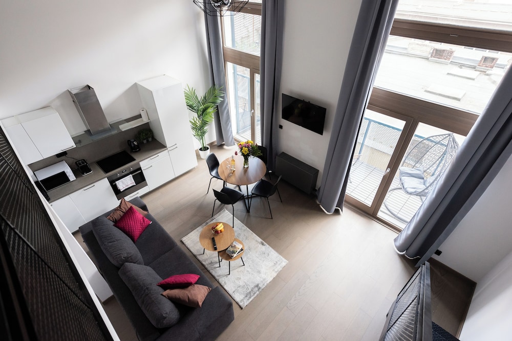 Cozy apartment on Křižíkova