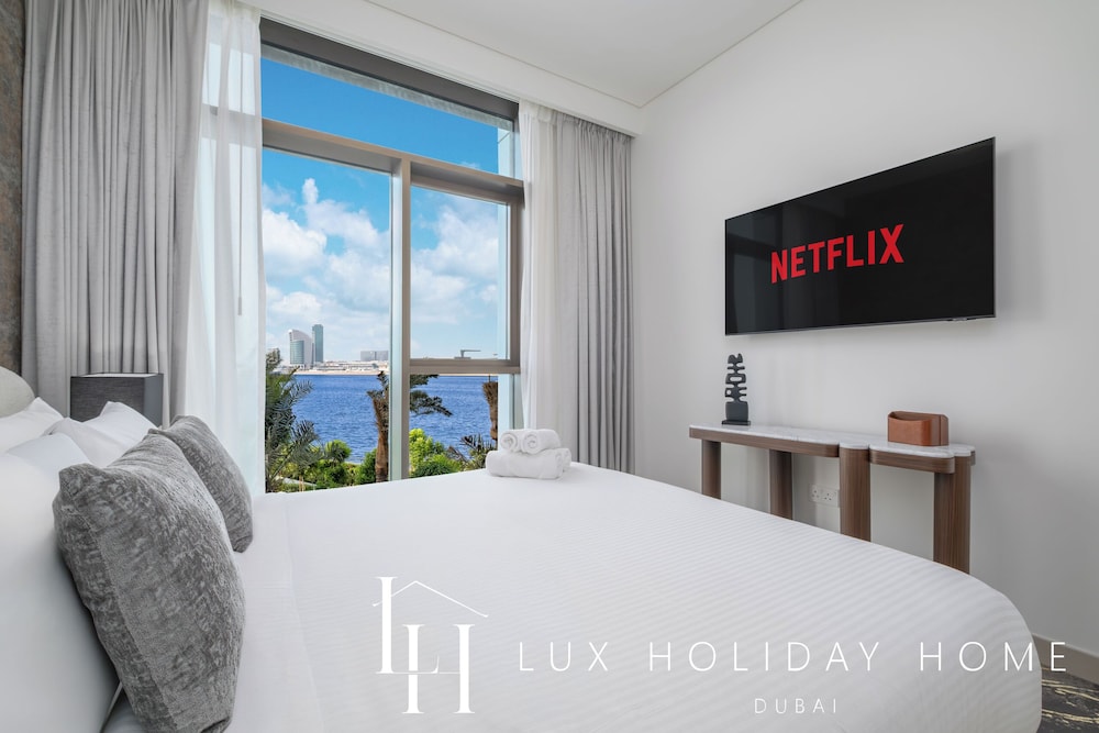 LUX The Creek Residence Suite
