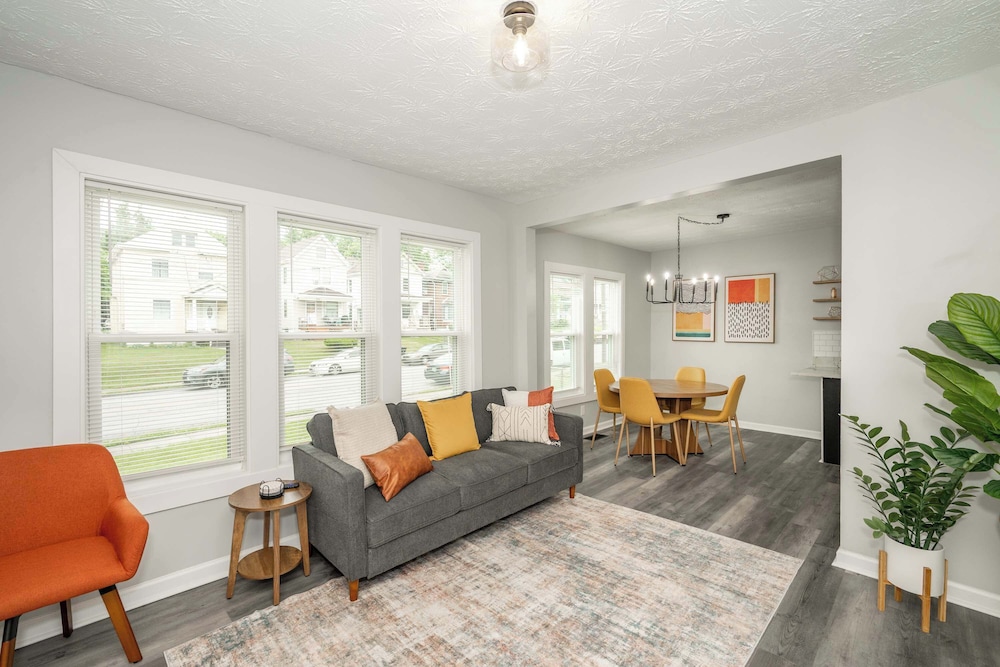 Modern Cincy Home - For 6