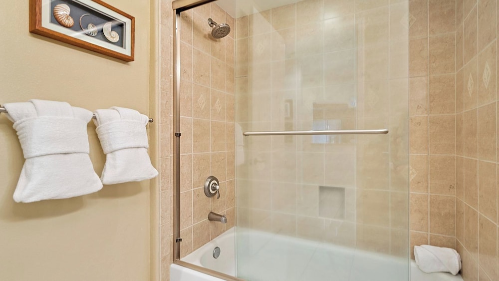 Family-friendly Waikoloa Villa - Pools, Golf & Walk to A-bay Adventures - Vrkcv