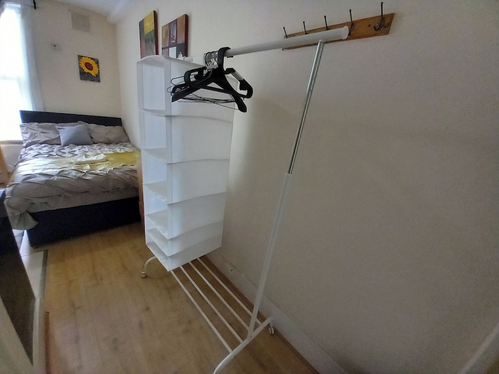 Lovely 1- Double Bed Studio in London