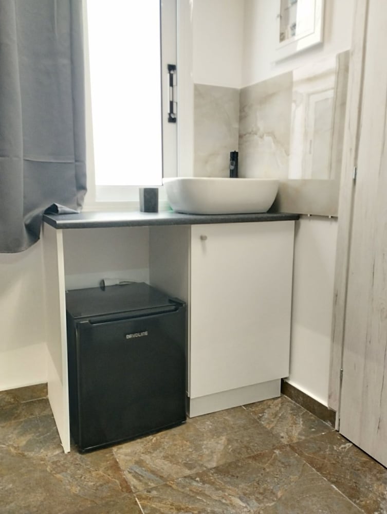 Athina Central Apartment