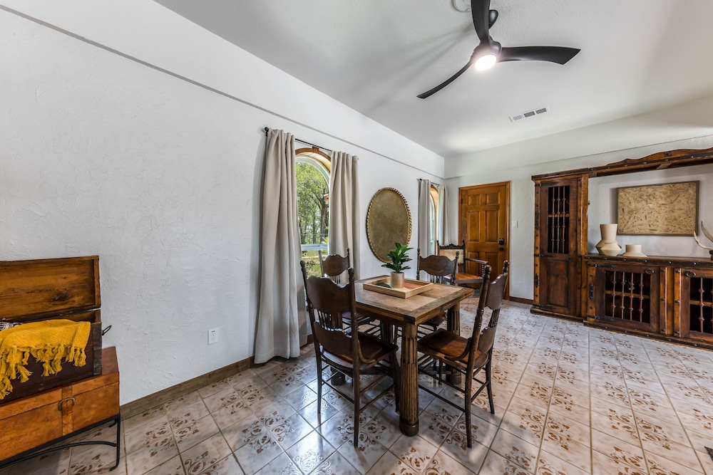 9T Ranch by Boutiq in Gonzales view 3