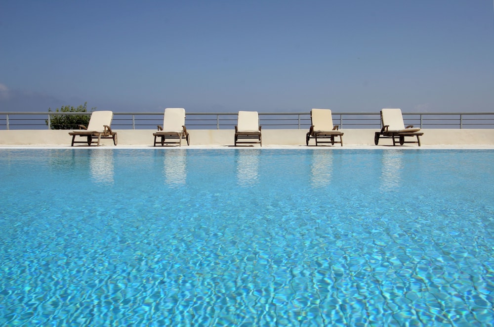Mira Resort