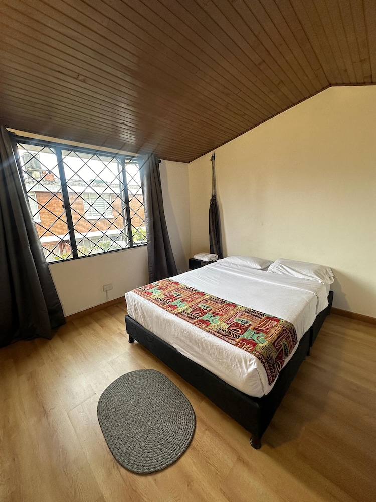 BAMUKA HOSTEL