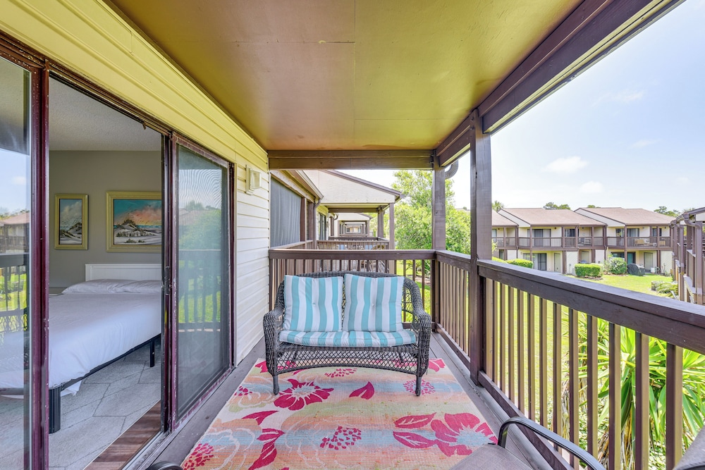 Walk to Beach: Resort Getaway in Pcb!