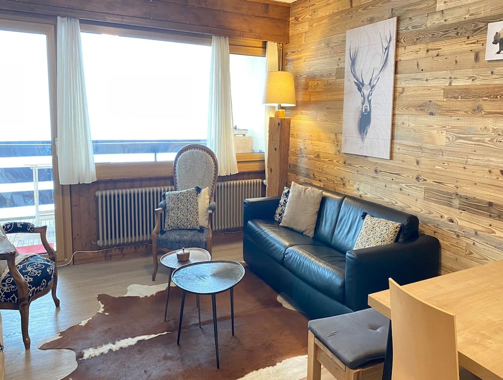 Ski Lift Apartment With Views