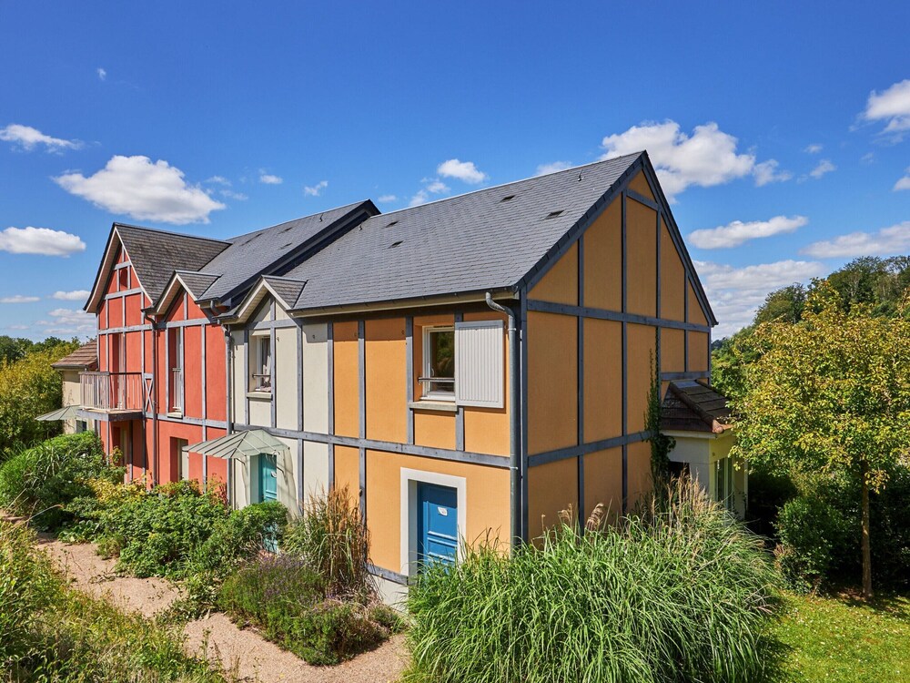 Apartment in Residence Normandy Garden, Branville